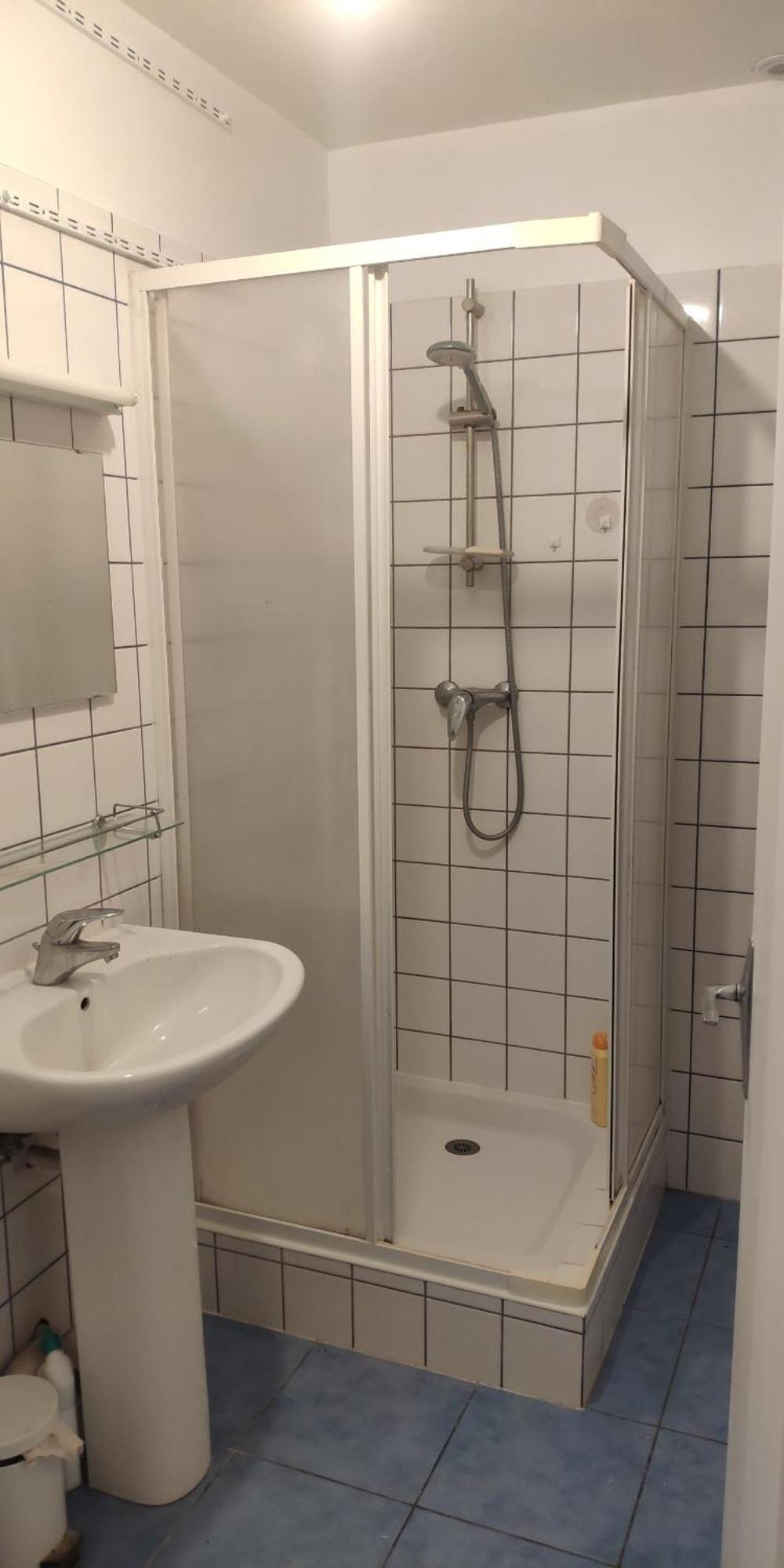 Appartements Simples Et Fonctionnels Apartment